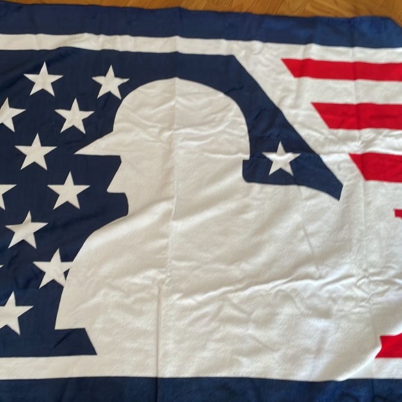 MLB Beach Towel (NEW) Collector’s Item - Picture 3 of 3